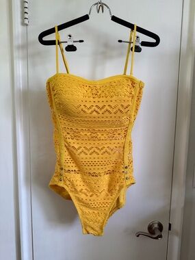 Lookbook store crochet bathing suit yellow size 8